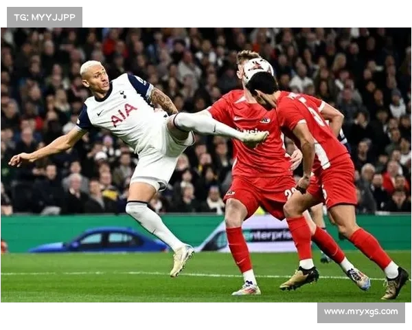 欧洲协会联赛阿尔克马尔队长点球绝杀