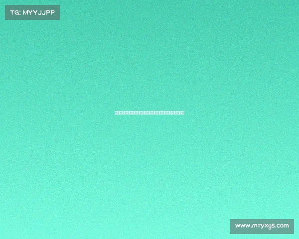 董卿现身状态引关注：头发稀疏气质不减，碎花裙依旧优雅迷人